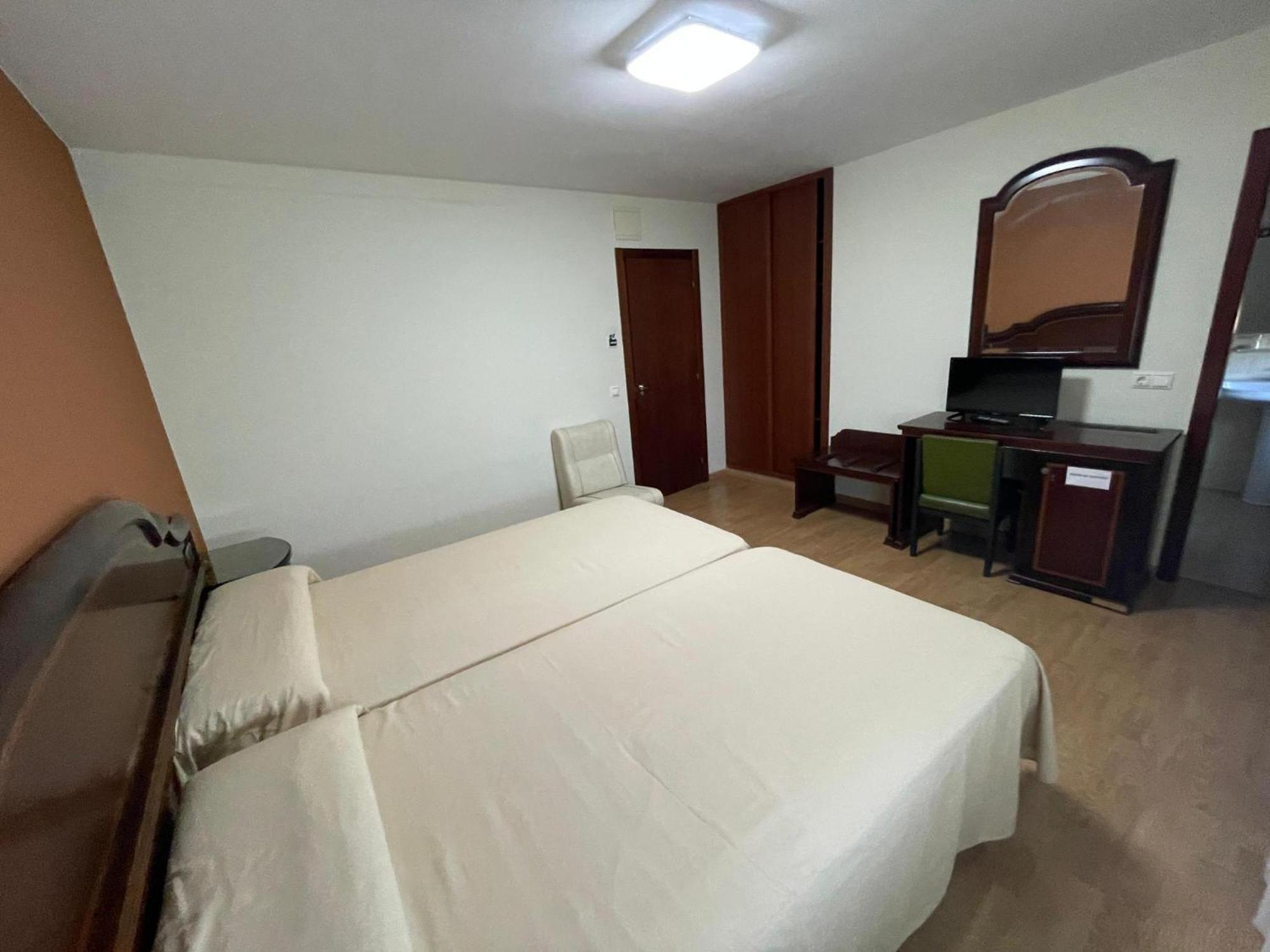 Hostal Terraza Miramar Sl Boiro Eksteriør billede